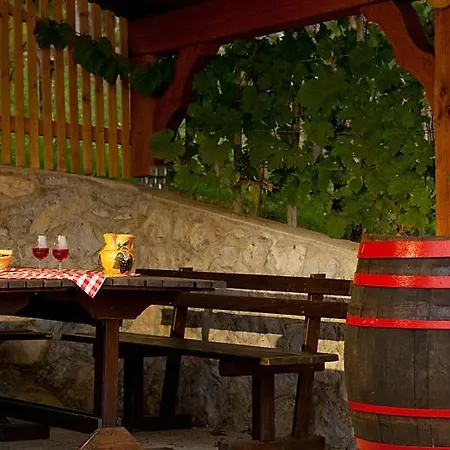 Vakantiehuis Zidanica Meglic - Vineyard Meglic *